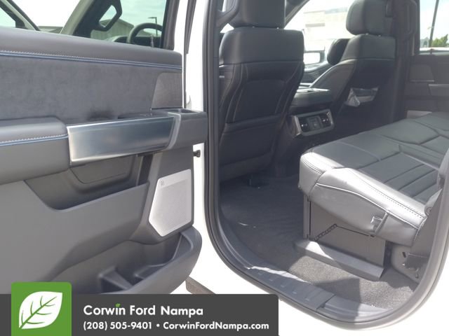 New 2025 Ford F350 Platinum w/ Tremor Off-Road Package image 28