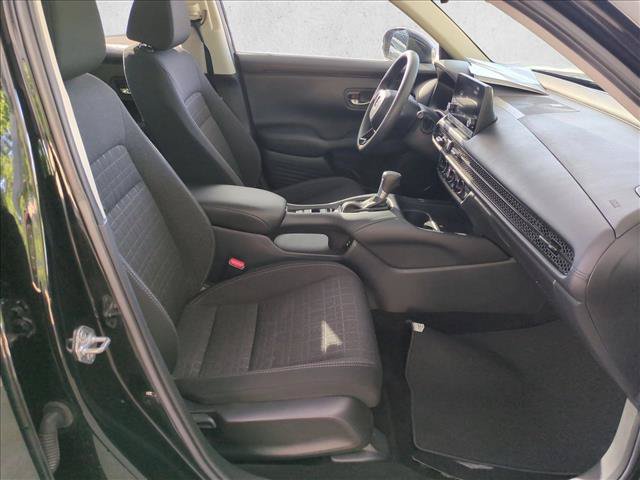 Certified 2025 Honda HR-V LX image 19