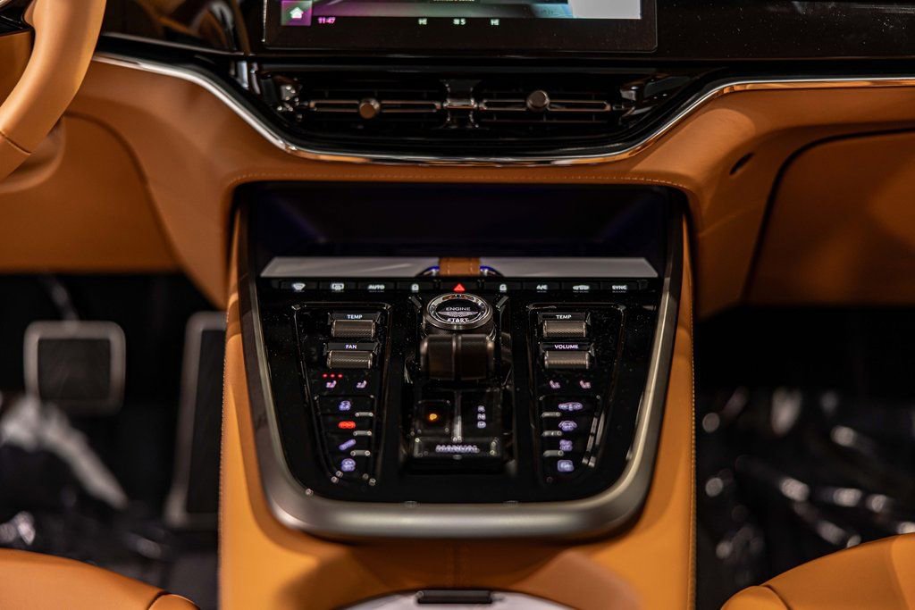 New 2026 Aston Martin DBX 707 AWD/4WD image 39