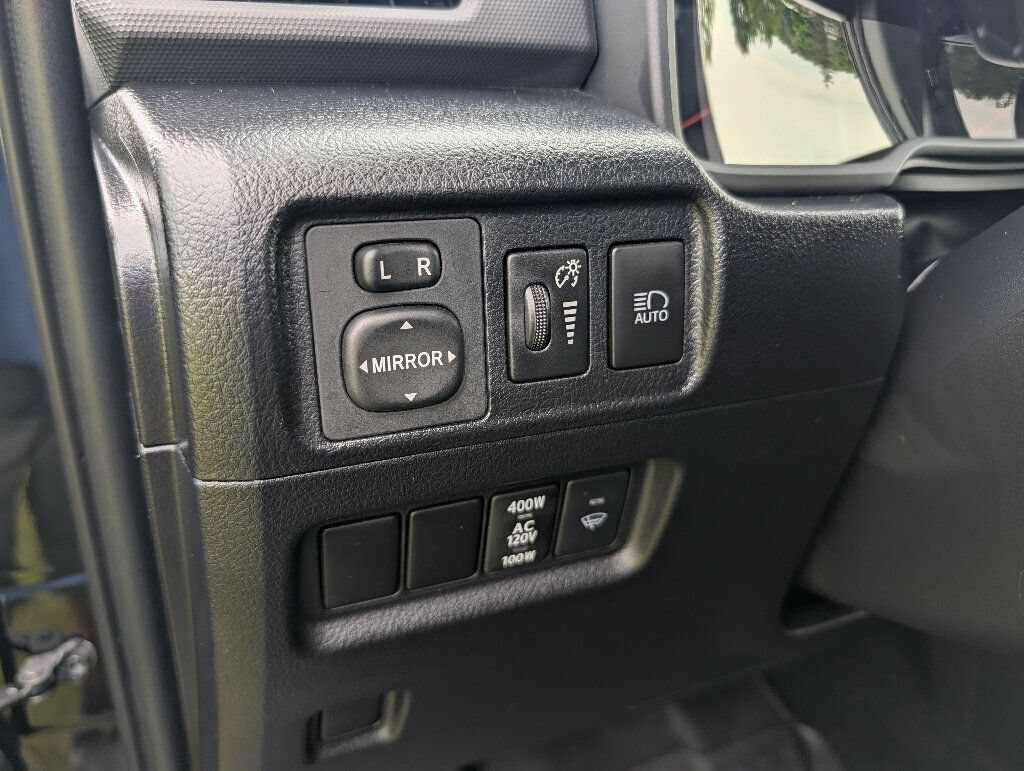 Used 2023 Toyota 4Runner 40th Anniversary SE AWD/4WD image 47