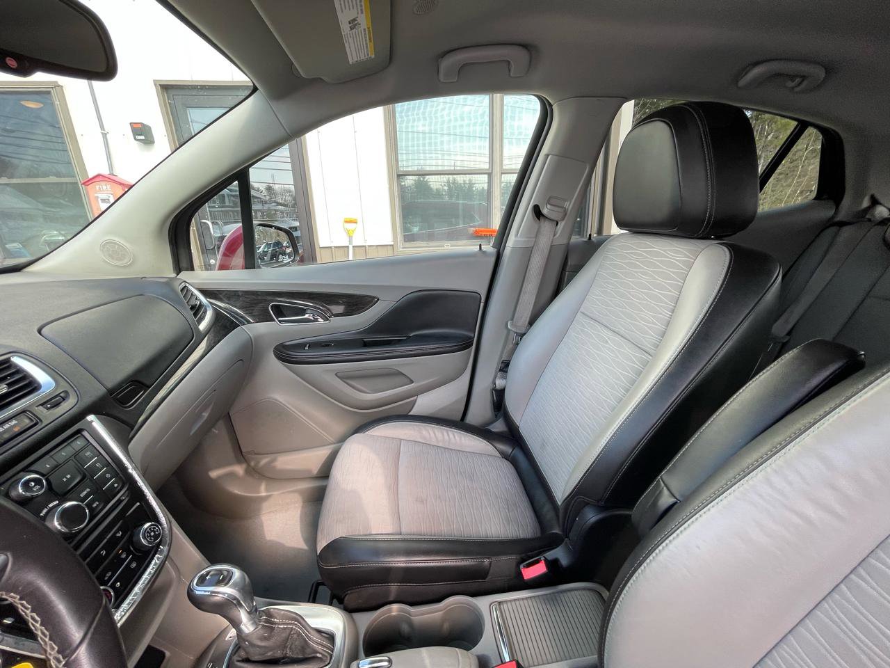 Used 2015 Buick Encore FWD image 15