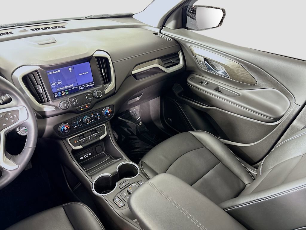Certified 2024 GMC Terrain SLT w/ Infotainment Package II image 28