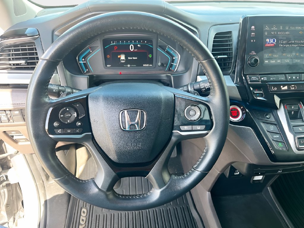 Used 2023 Honda Odyssey Touring image 11