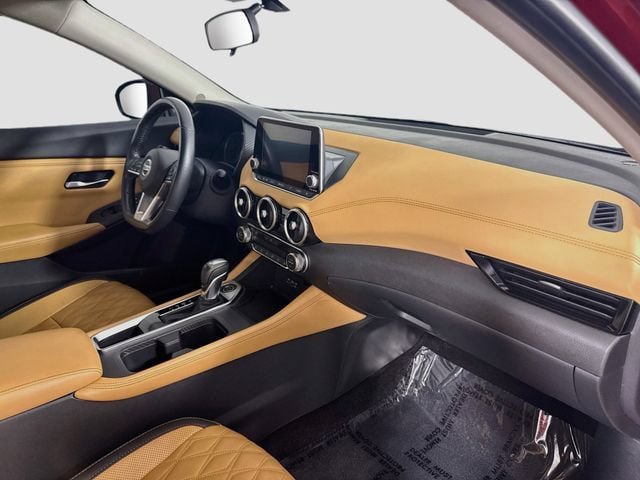 Used 2023 Nissan Sentra SV w/ SV Premium Package FWD image 28