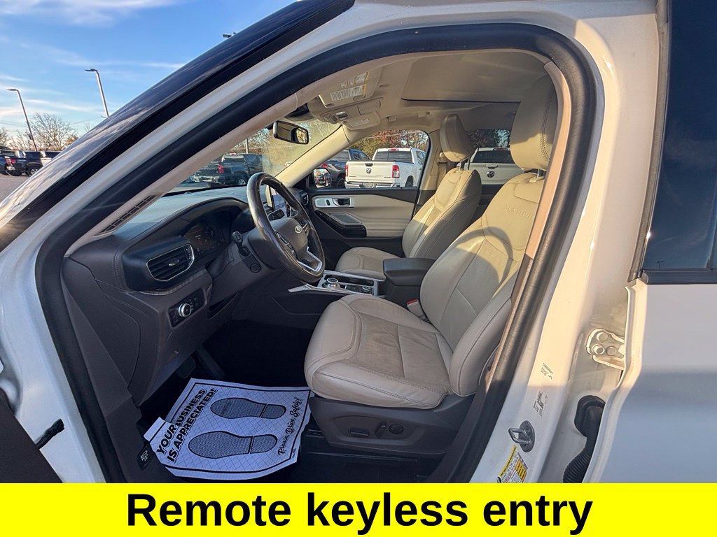 Certified 2022 Ford Explorer Platinum w/ Equipment Group 601A AWD/4WD image 9