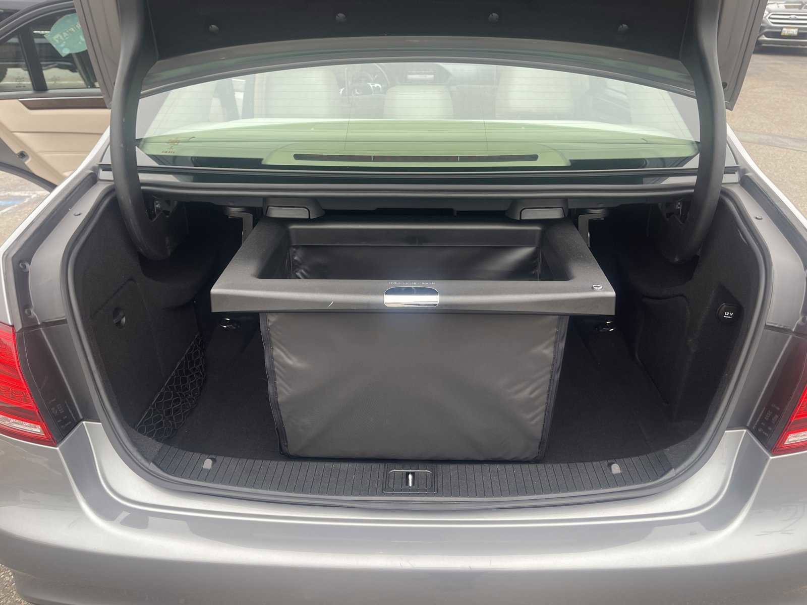 Used 2015 Mercedes-Benz E 350 Sedan image 10