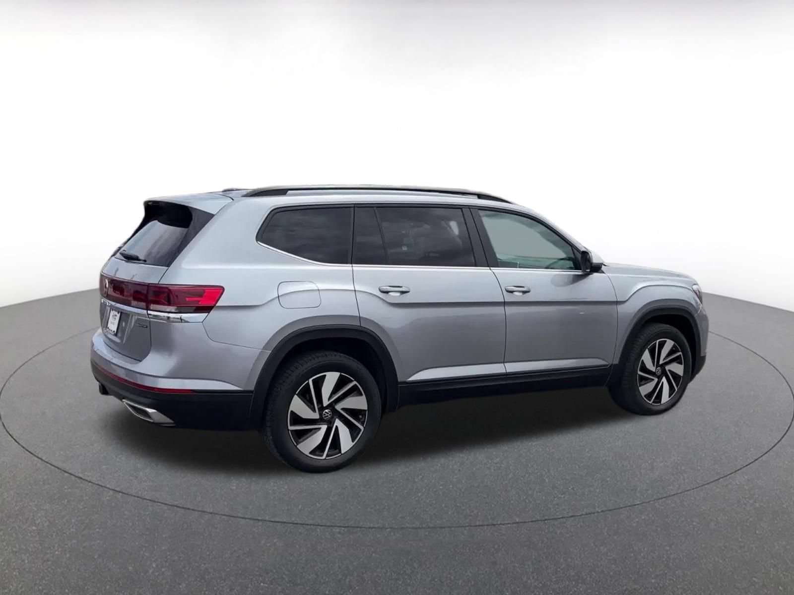 Used 2026 Volkswagen Atlas SE AWD/4WD image 14