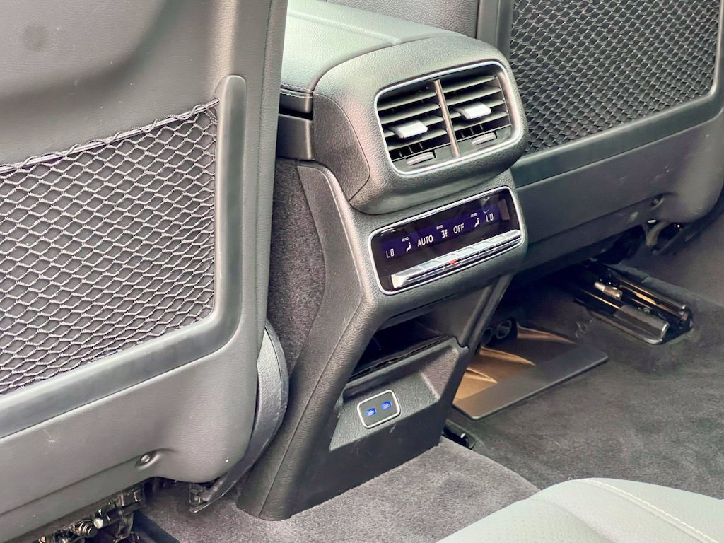 Certified 2026 Mercedes-Benz GLS 450 4MATIC image 32