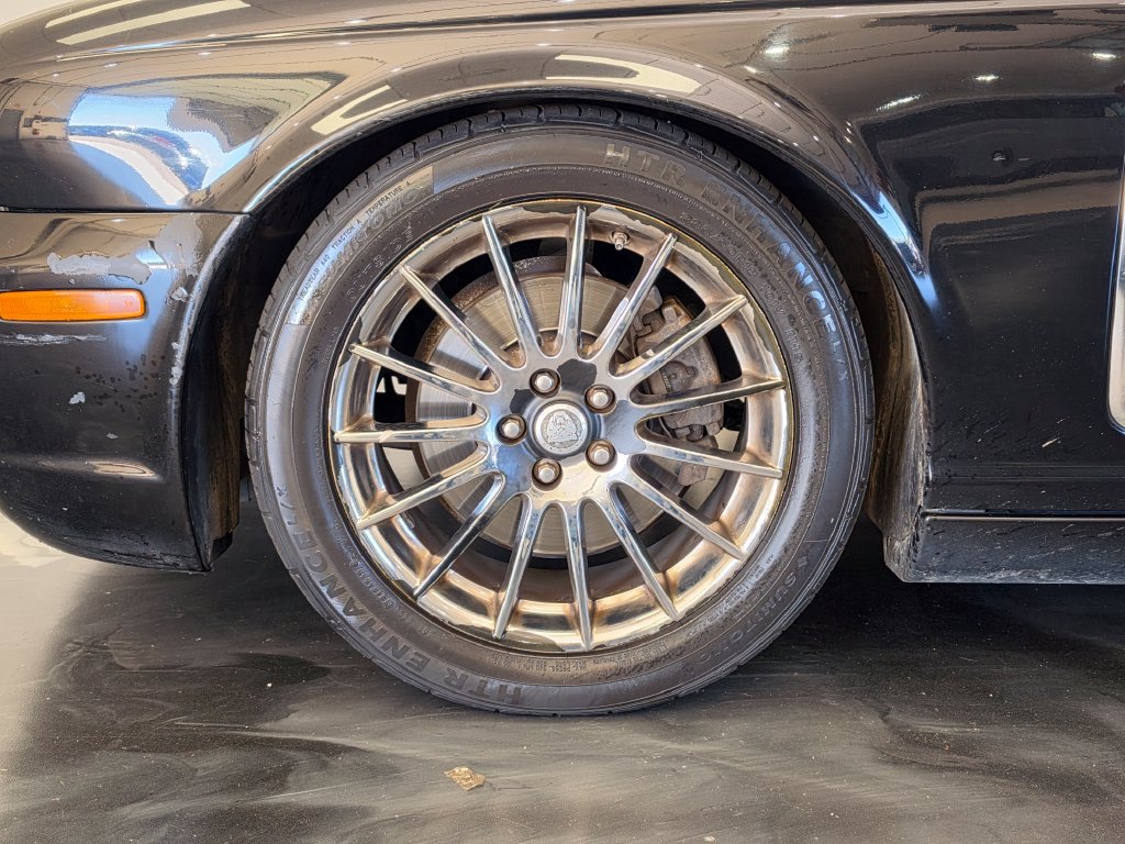 Used 2008 Jaguar XJ8 RWD image 22