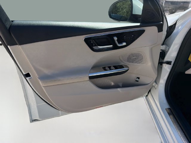 Used 2024 Mercedes-Benz C 300 Sedan image 21