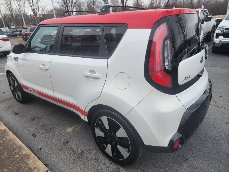 Used 2016 Kia Soul + w/ Designer's Package image 3