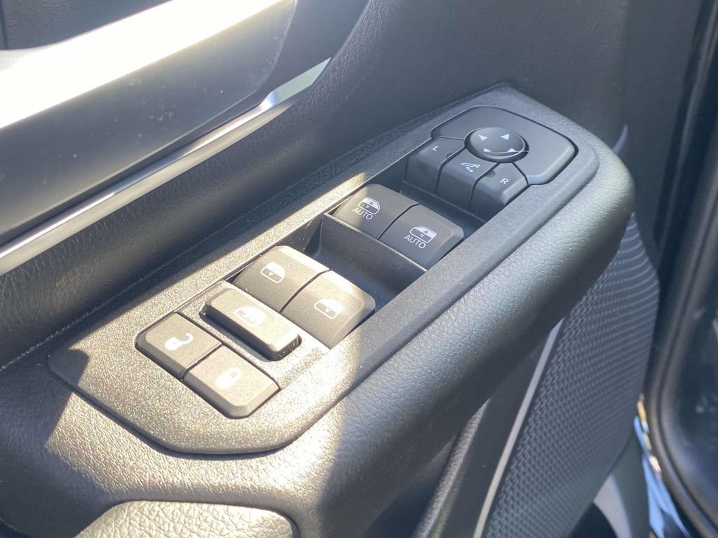 New 2026 RAM 1500 Big Horn AWD/4WD image 40