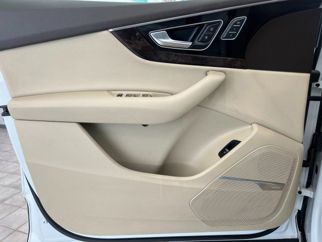 Used 2018 Audi Q7 3.0T Prestige image 12