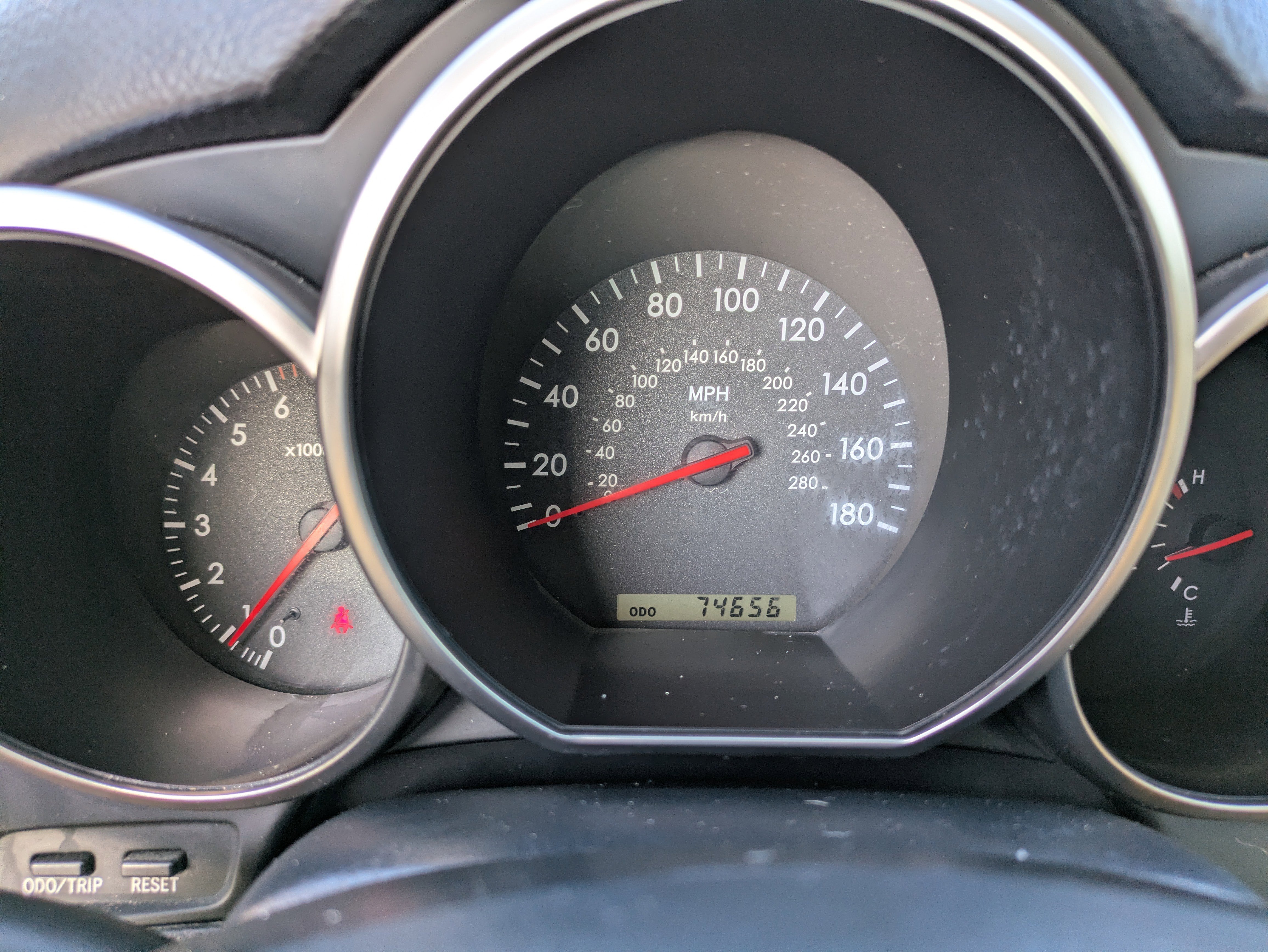 Used 2004 Lexus SC 430 Convertible image 24