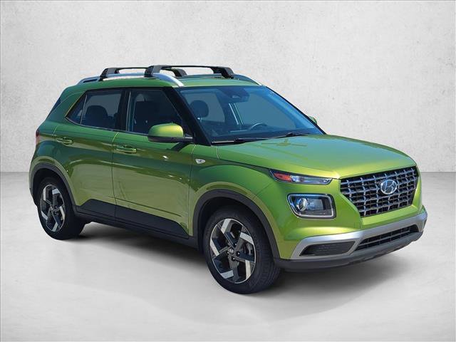 Used 2023 Hyundai Venue SEL FWD image 3