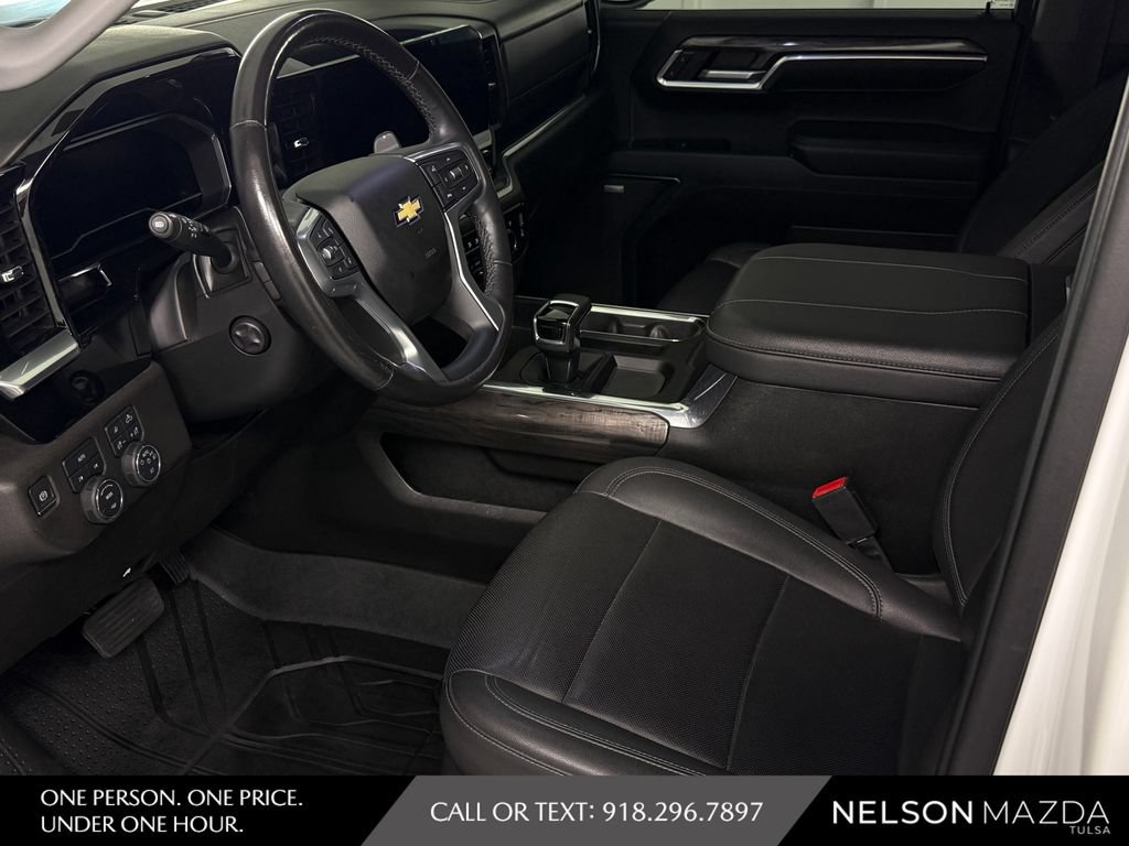 Used 2023 Chevrolet Silverado 1500 LTZ AWD/4WD image 19