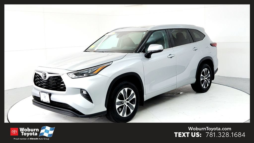 Certified 2024 Toyota Highlander XLE AWD/4WD video 1