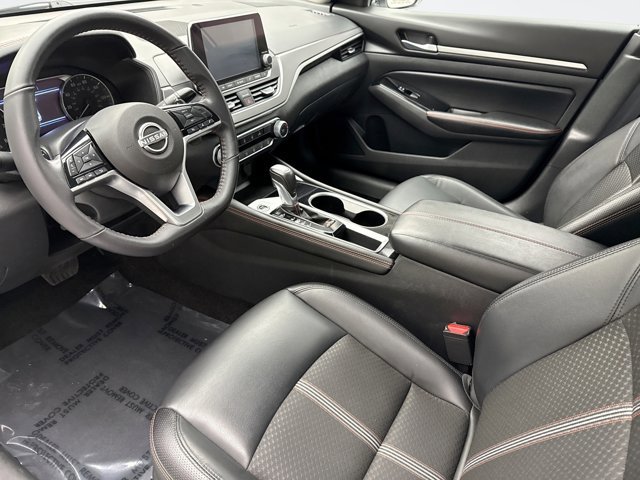 Used 2024 Nissan Altima 2.5 SR image 10