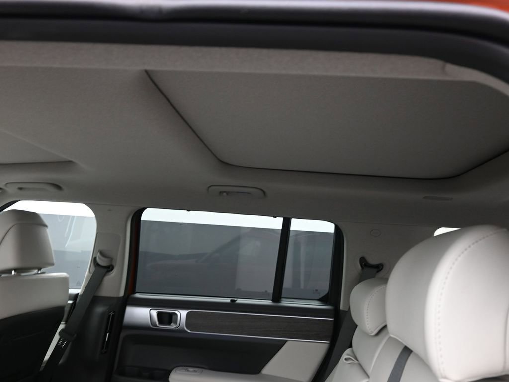 Used 2025 Hyundai Santa Fe Limited image 22