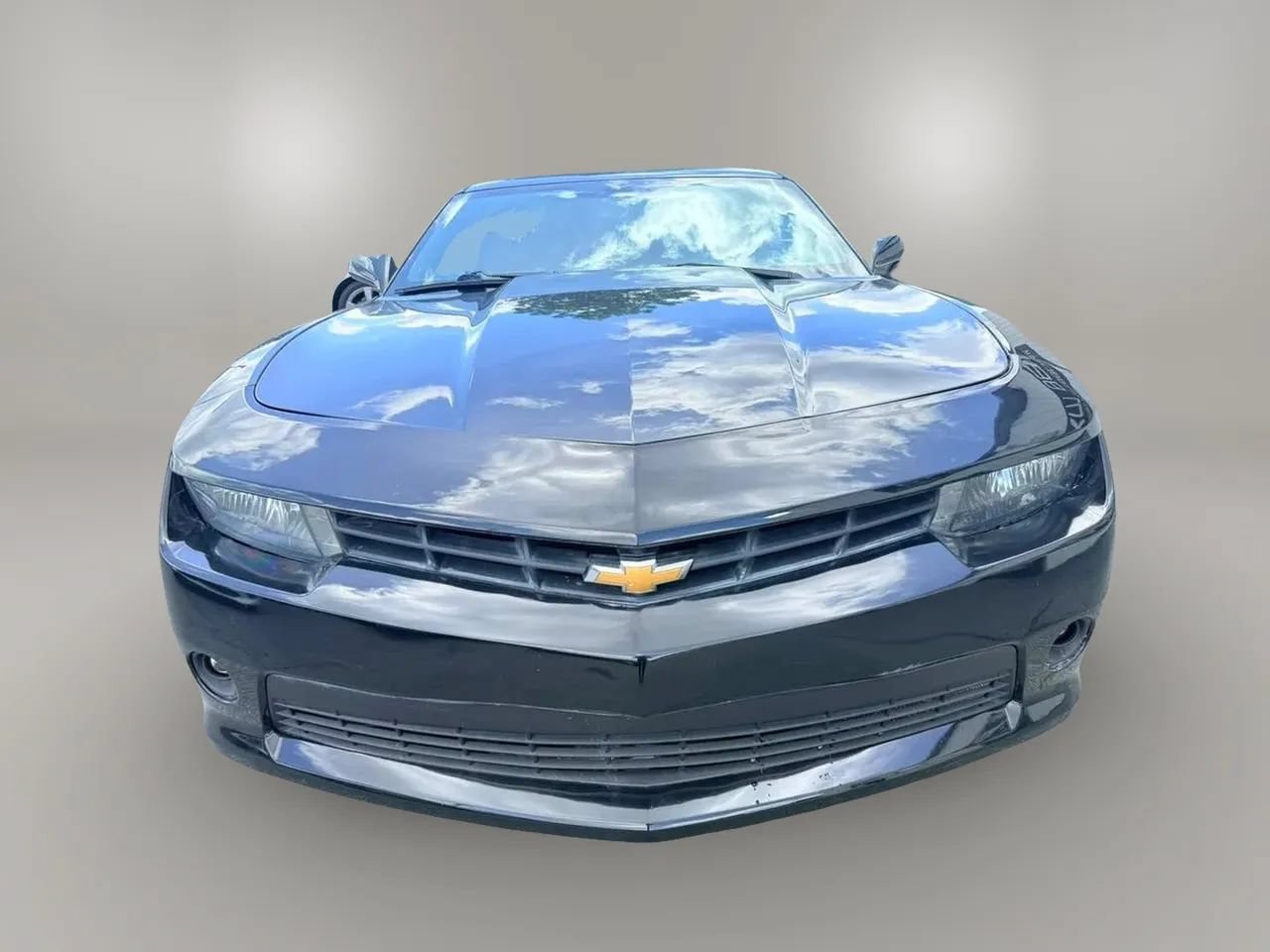 Used 2015 Chevrolet Camaro LS RWD image 3
