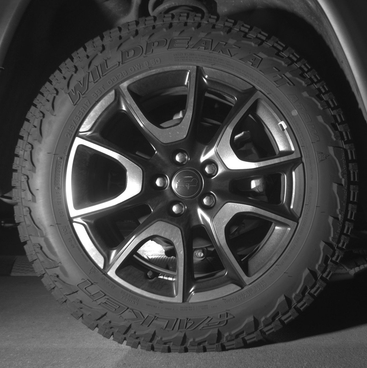 Used 2025 Jeep Compass Trailhawk AWD/4WD image 15