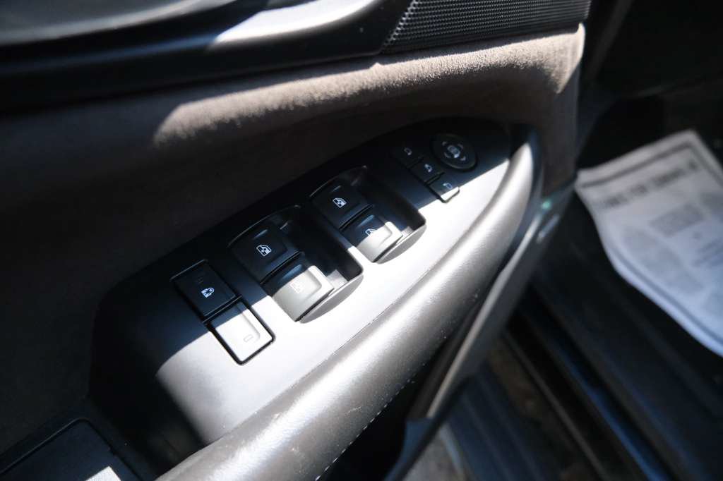 Used 2019 Cadillac Escalade ESV Platinum AWD/4WD image 20