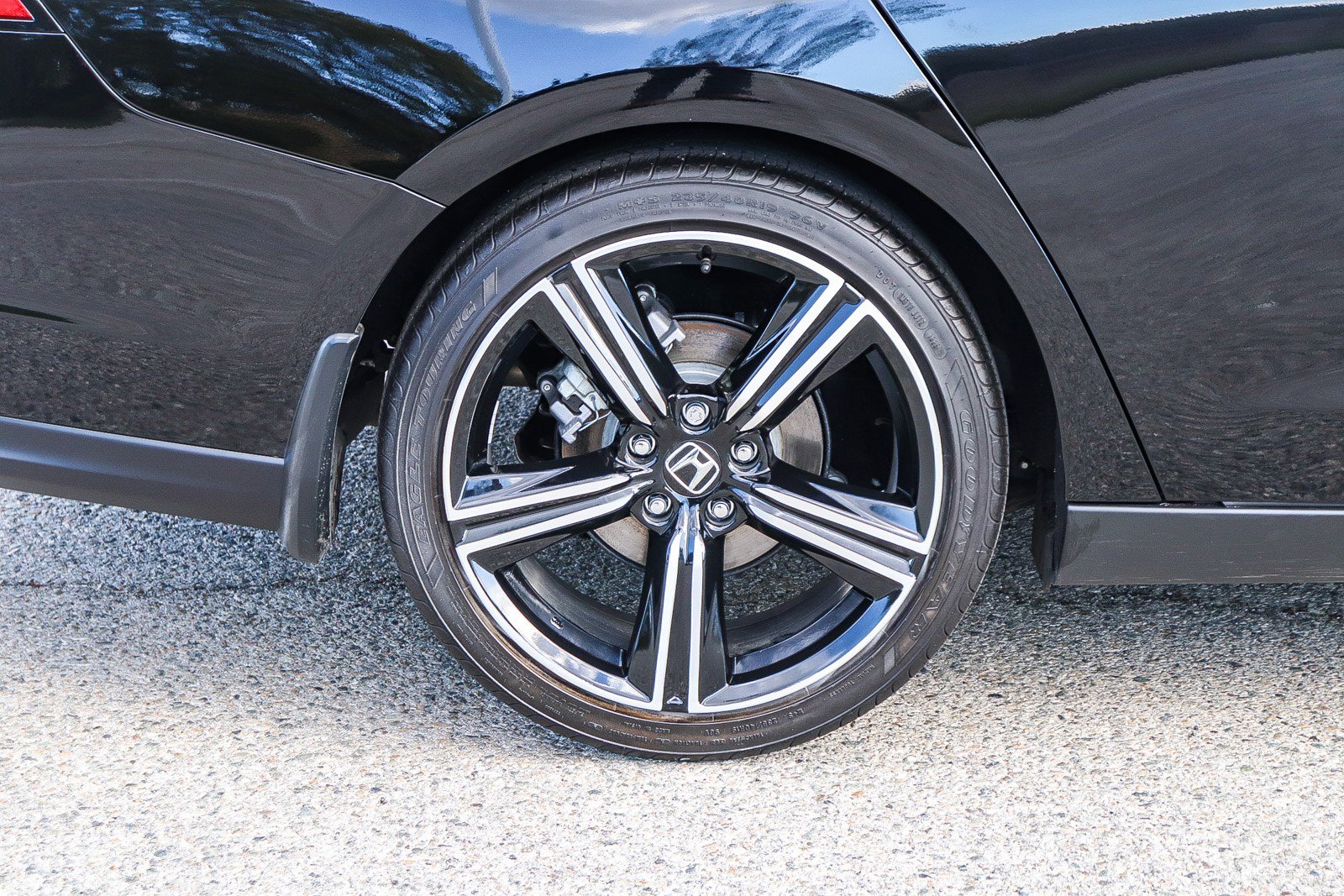 Certified 2025 Honda Accord Sport image 11