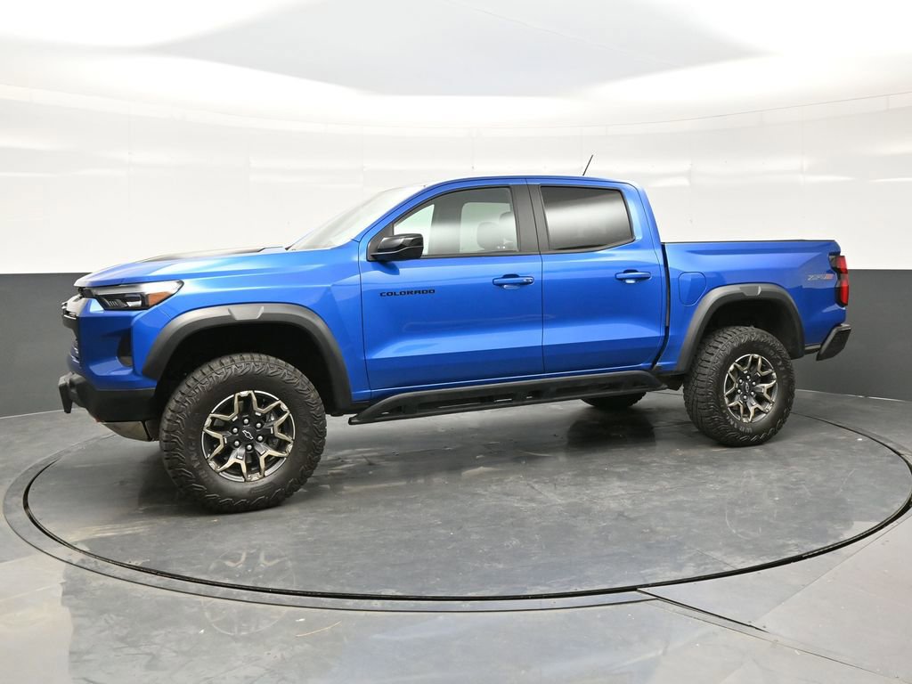 Used 2024 Chevrolet Colorado ZR2 image 3