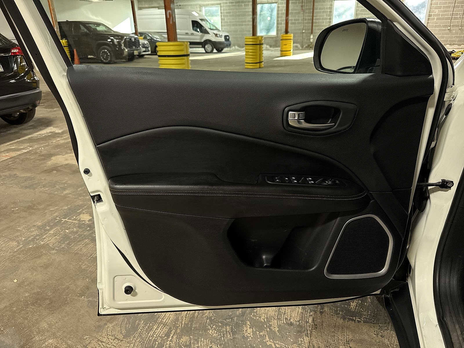 Used 2021 Jeep Compass Sport image 29