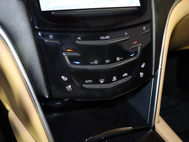 Used 2013 Cadillac XTS Premium FWD image 20