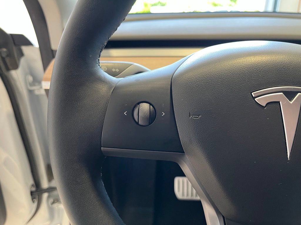 Used 2021 Tesla Model Y Performance AWD/4WD image 30