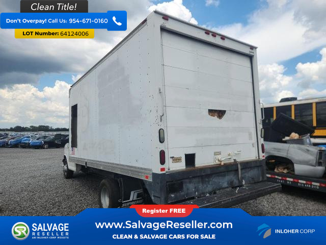 Used 2015 Chevrolet Express 3500 Extended RWD image 3