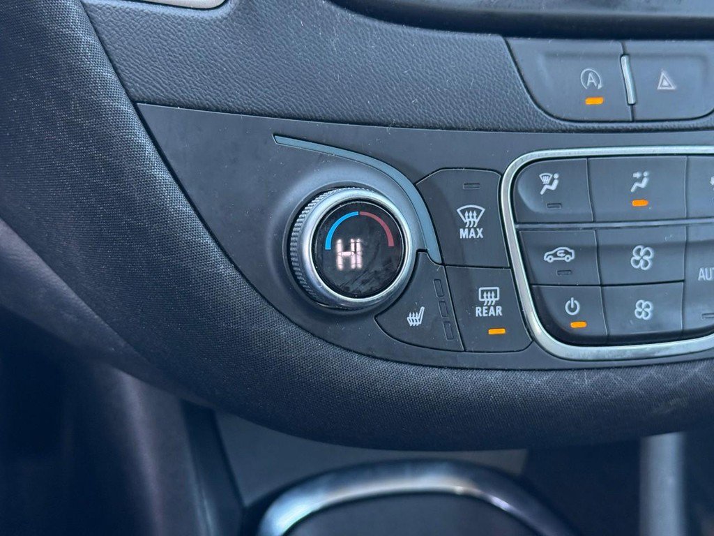 Used 2023 Chevrolet Malibu LT image 25