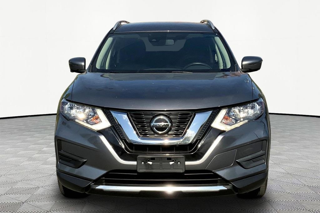 Used 2020 Nissan Rogue SV w/ Premium Package image 2