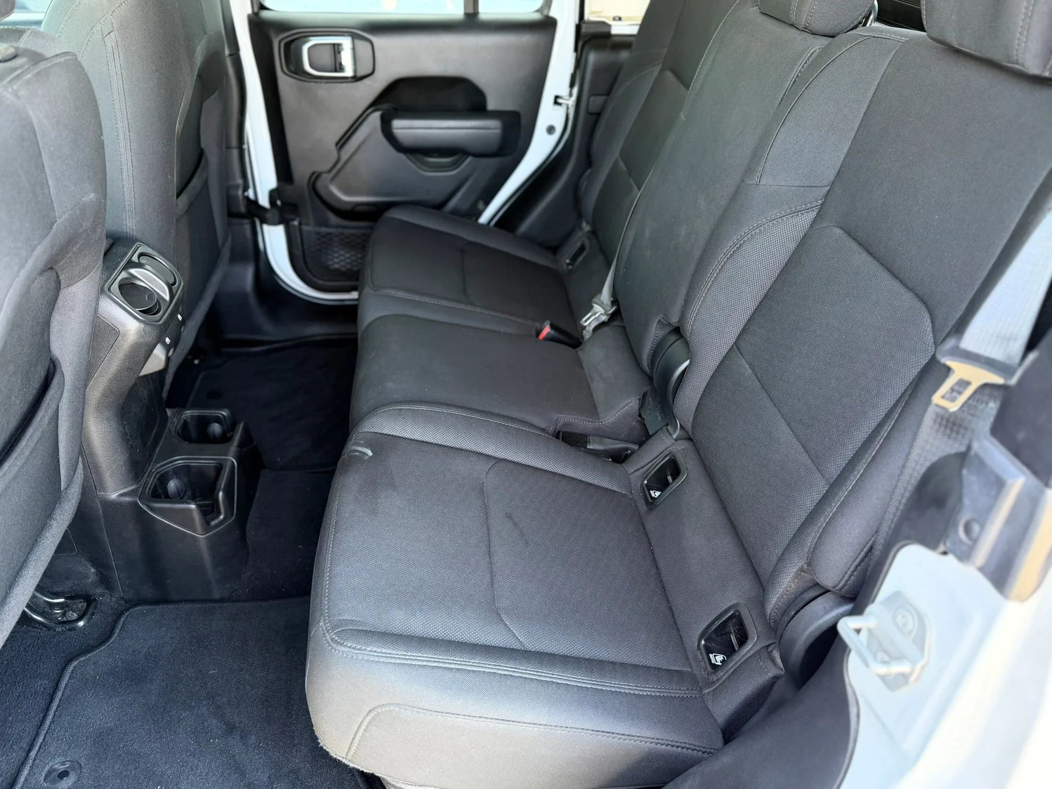 Used 2022 Jeep Gladiator Sport AWD/4WD image 28