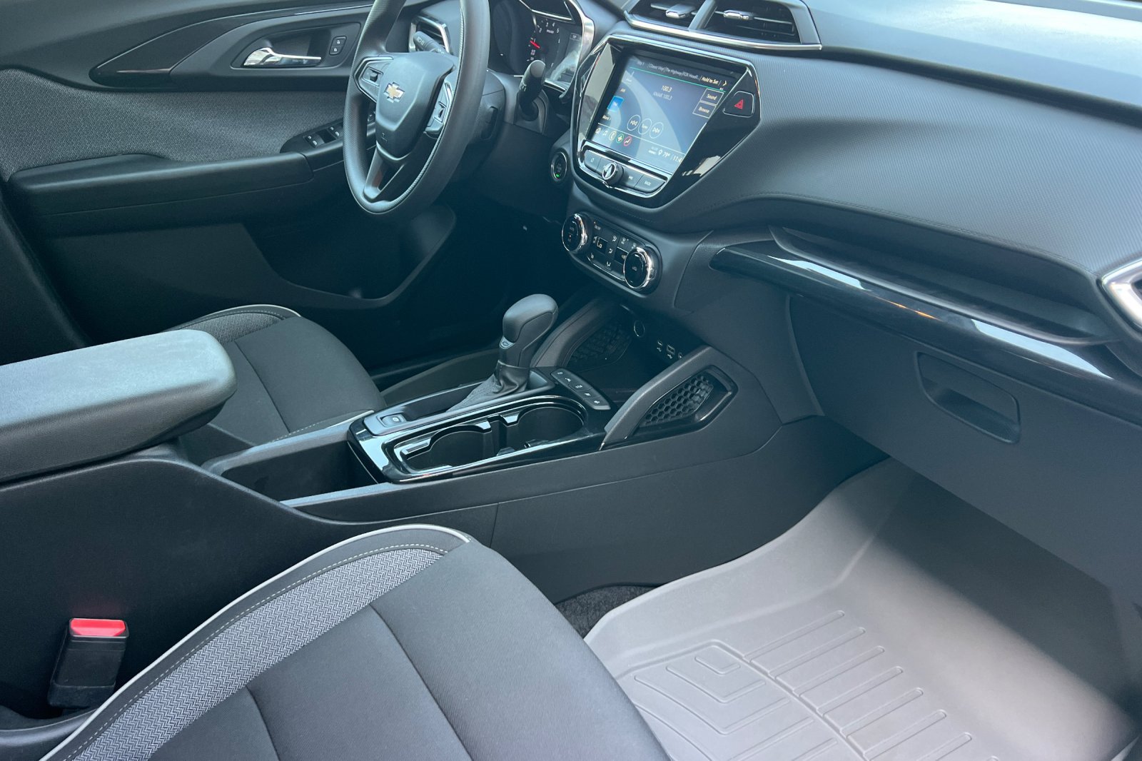 Used 2021 Chevrolet TrailBlazer LT w/ Convenience Package FWD image 20