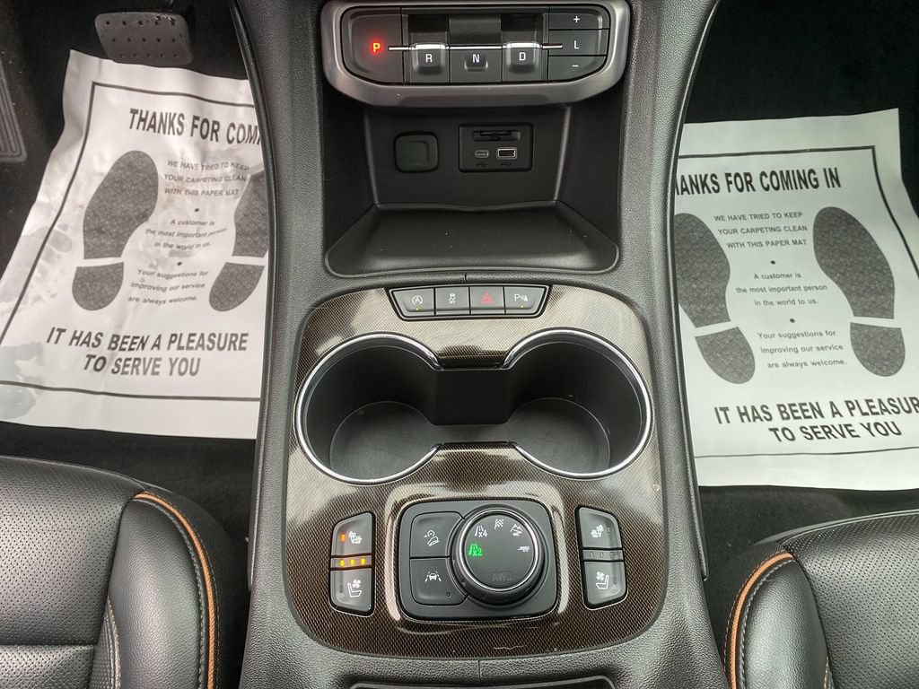 Used 2022 GMC Acadia AT4 w/ Preferred Package AWD/4WD image 21