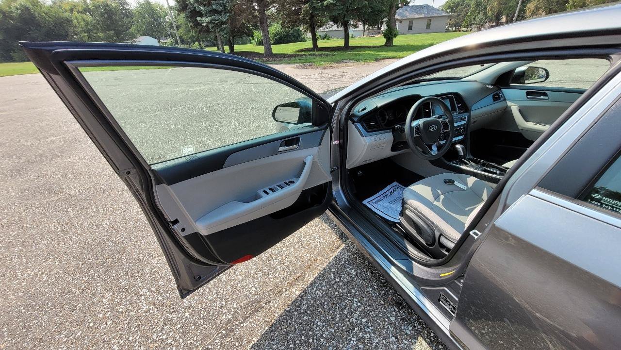 Used 2019 Hyundai Sonata ECO FWD image 7