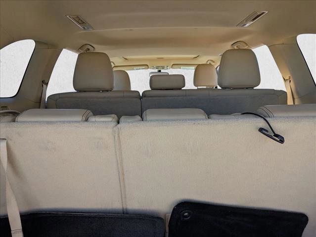 Used 2016 Toyota Highlander XLE image 6