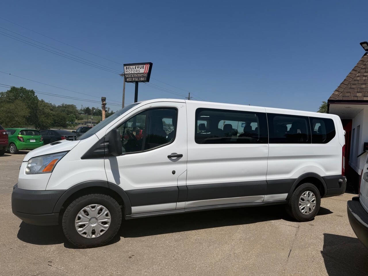 Used 2016 Ford Transit 350 XLT RWD image 2