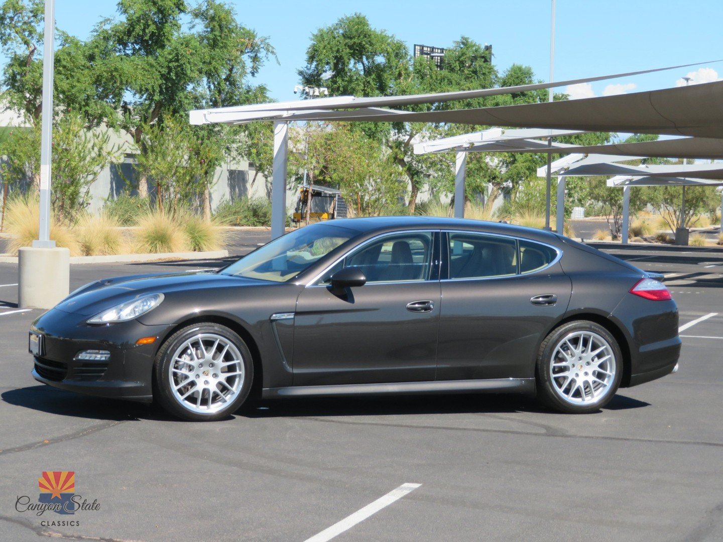 Used 2010 Porsche Panamera S RWD image 9