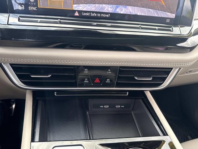 Used 2024 Volkswagen Atlas SEL Premium R-Line AWD/4WD image 30