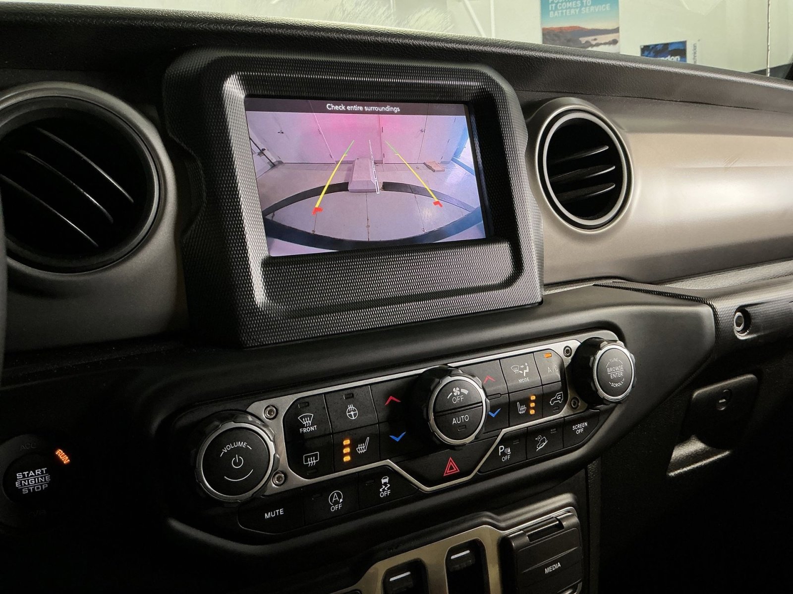 Used 2021 Jeep Wrangler Sport S image 27