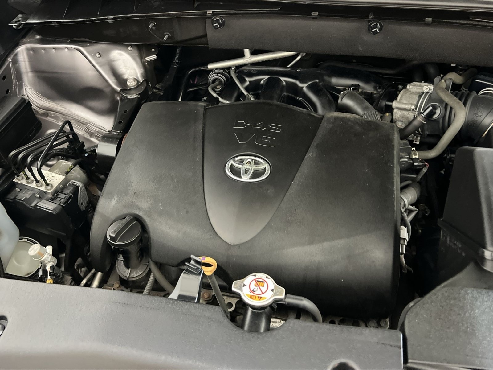 Used 2019 Toyota Highlander Plus AWD/4WD image 28