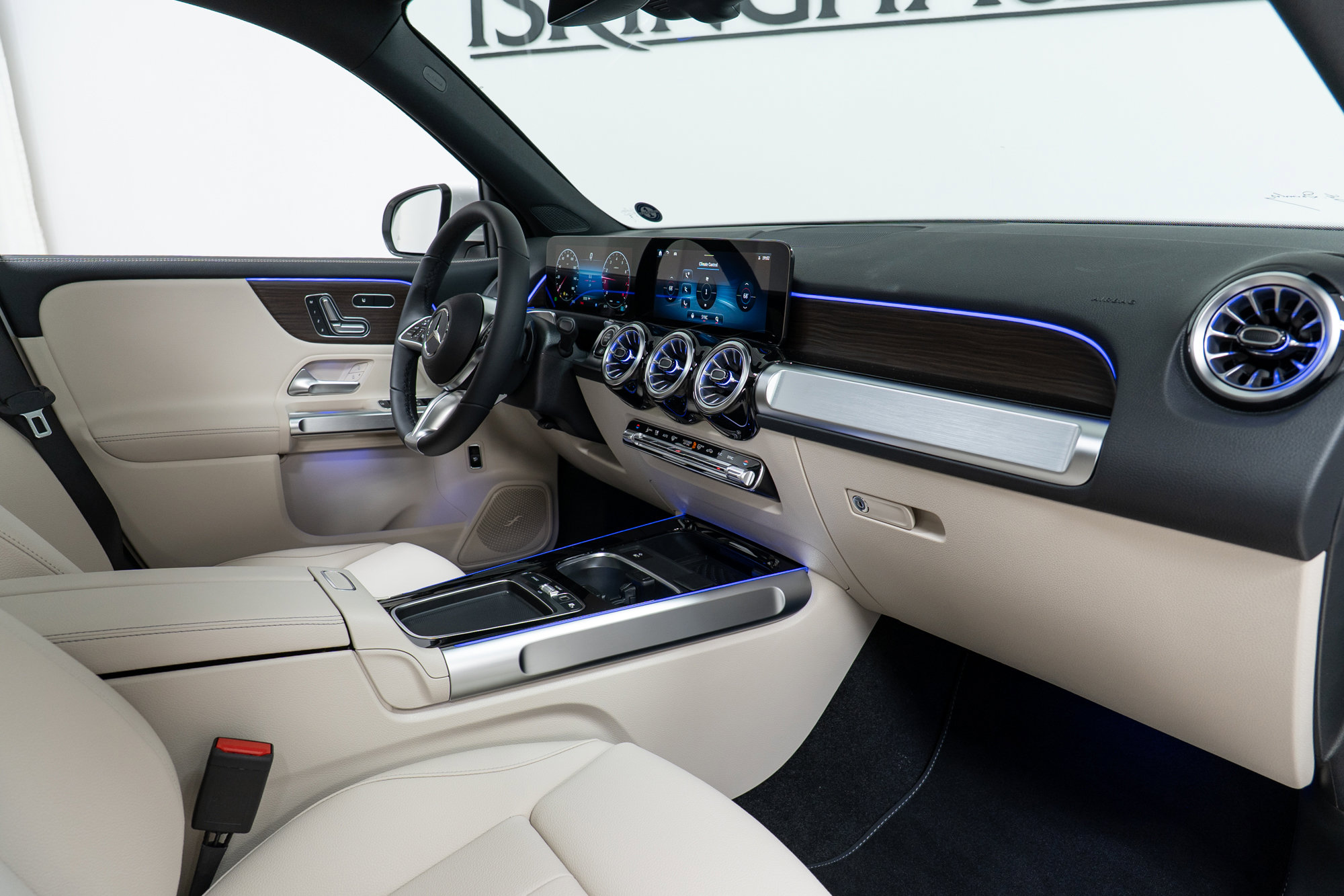 New 2026 Mercedes-Benz GLB 250 4MATIC image 21
