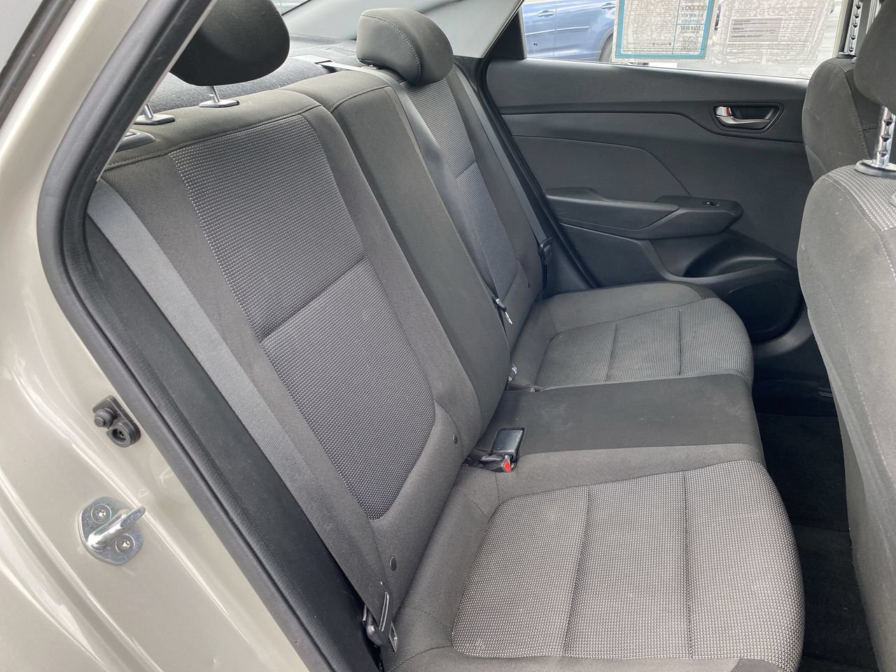 Used 2019 Hyundai Accent SE FWD image 38