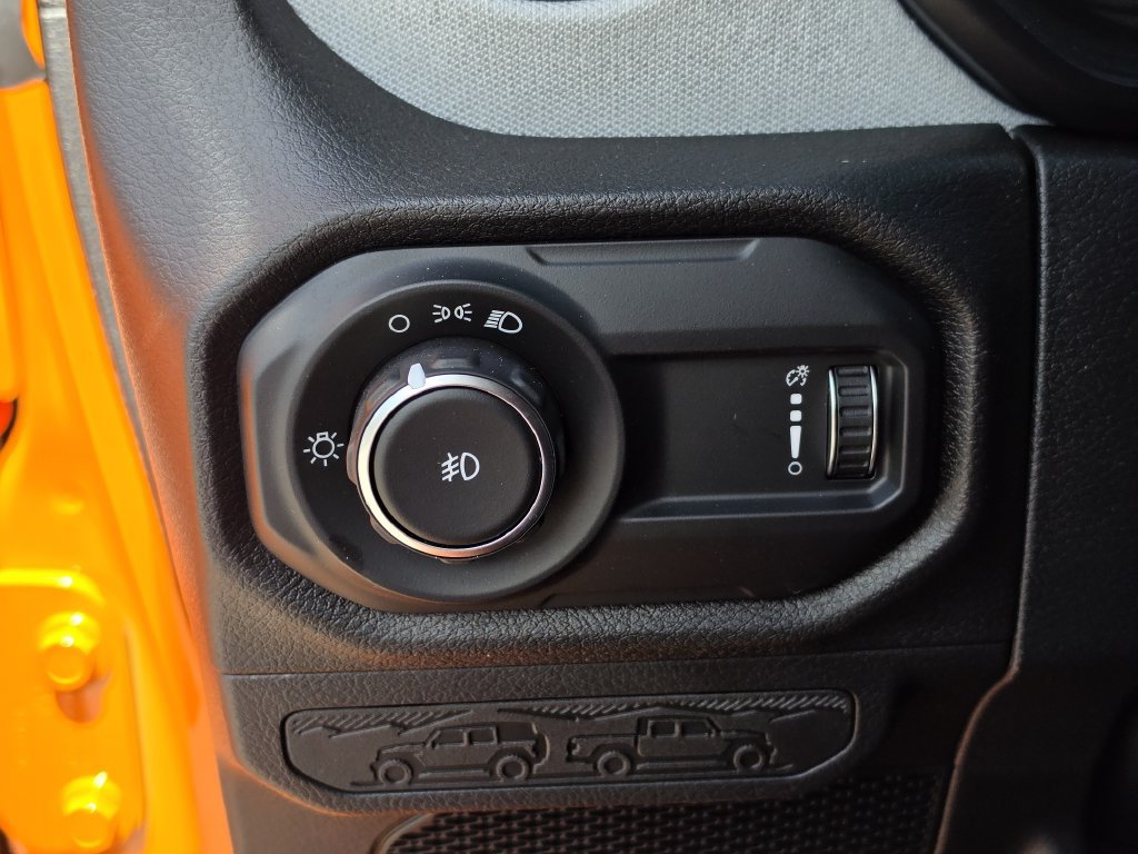 Certified 2025 Jeep Wrangler Unlimited Sport AWD/4WD image 24
