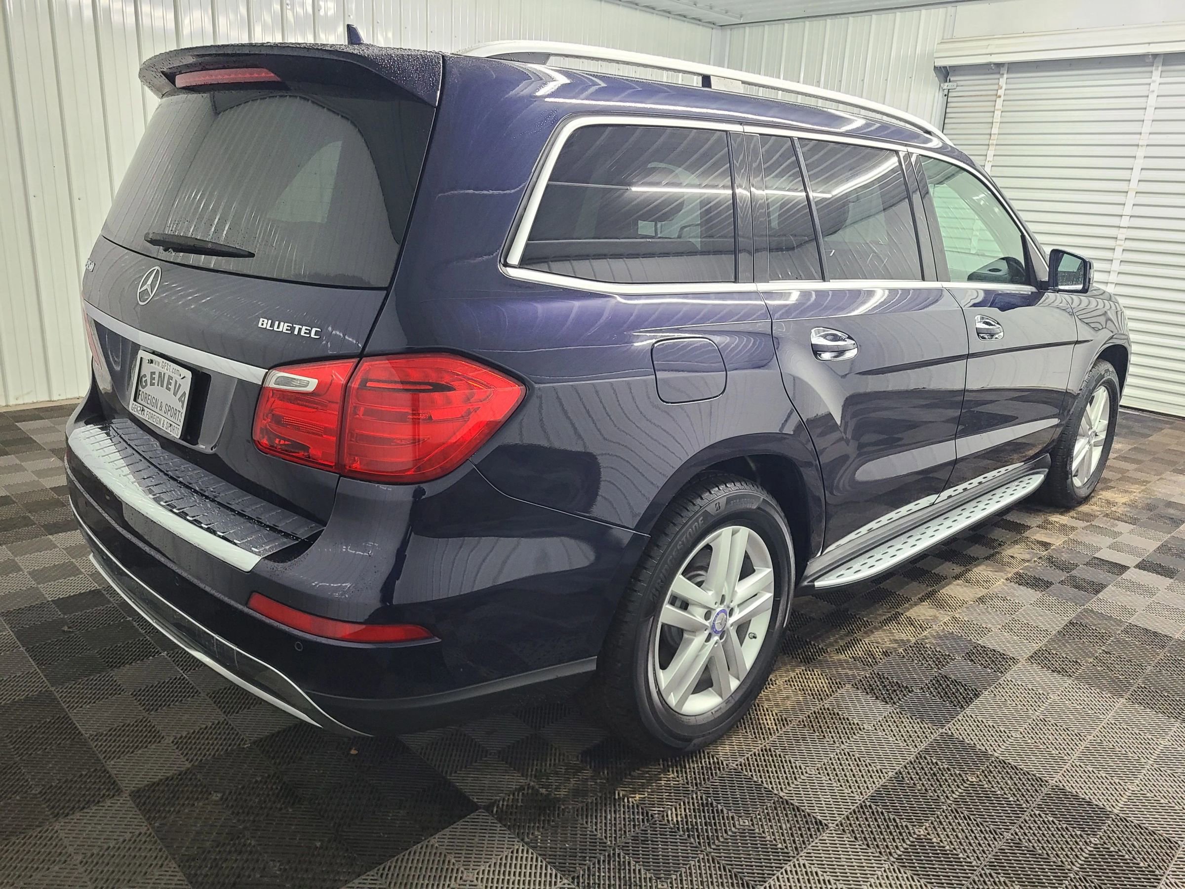 Used 2016 Mercedes-Benz GL 320 BlueTEC 4MATIC w/ Premium I Package image 11