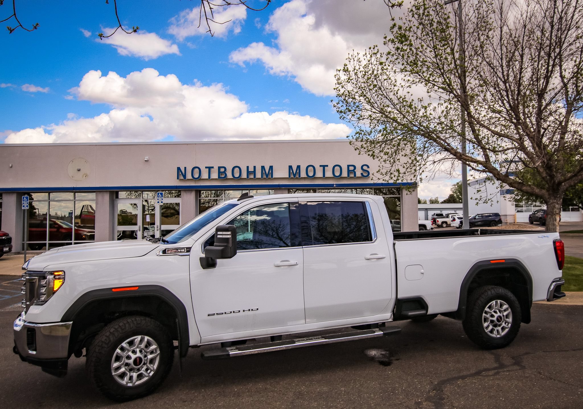 Used 2022 GMC Sierra 2500 SLE w/ Fleet Comfort Package AWD/4WD image 1