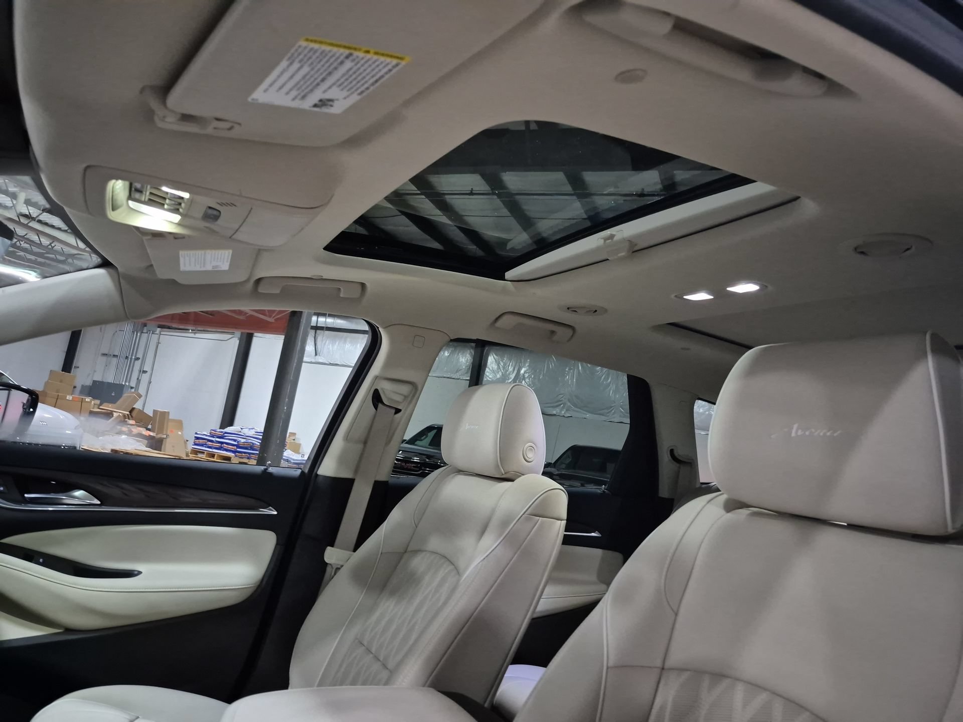 Used 2022 Buick Enclave Avenir w/ Avenir Technology Package AWD/4WD image 20